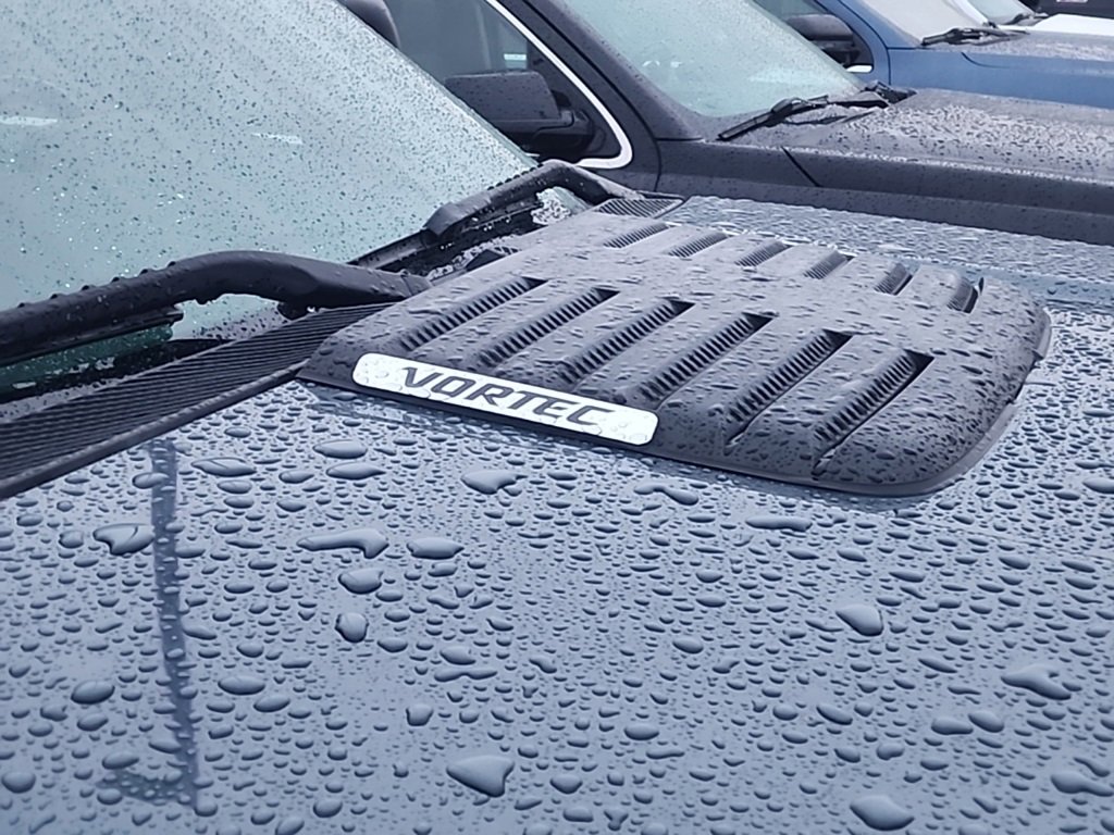 2011 Gmc Sierra 2500 HD SLE photo 3