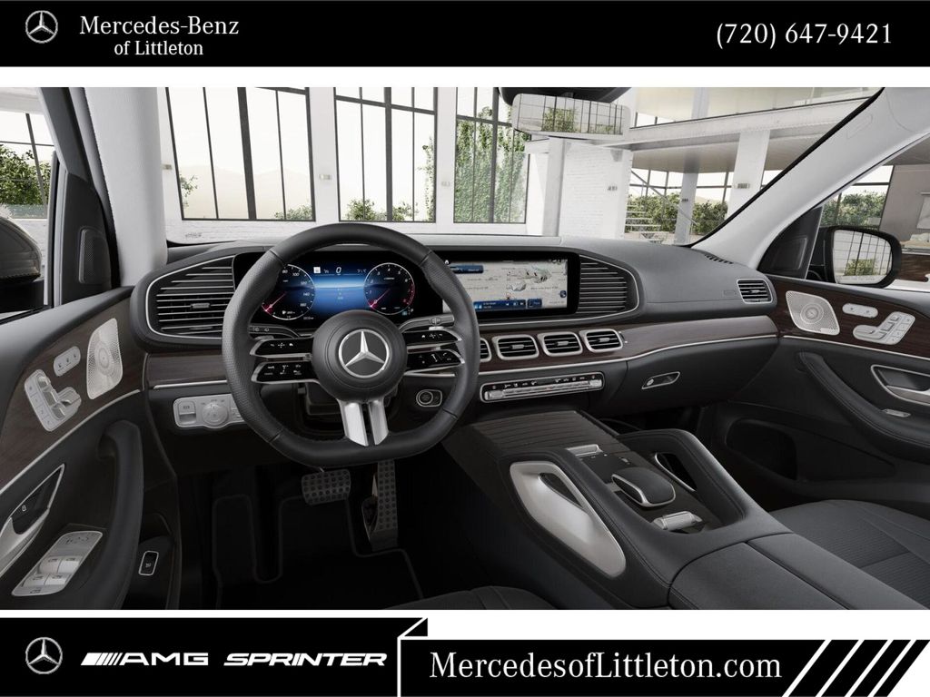 2026 Mercedes Benz GLS 450 4MATIC photo 2