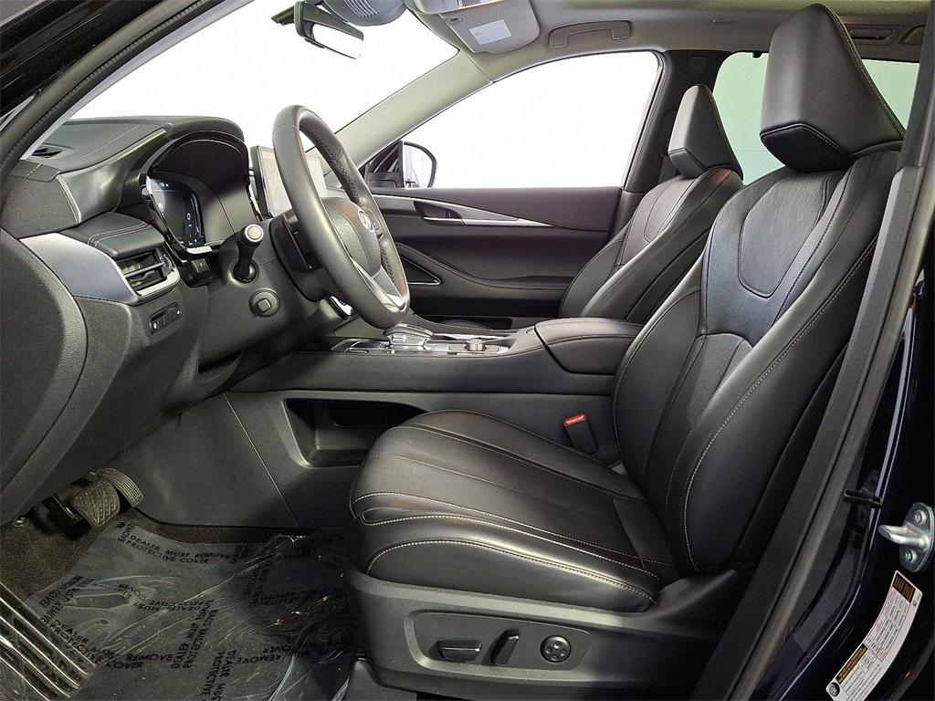 2025 Infiniti QX60 Luxe photo 13
