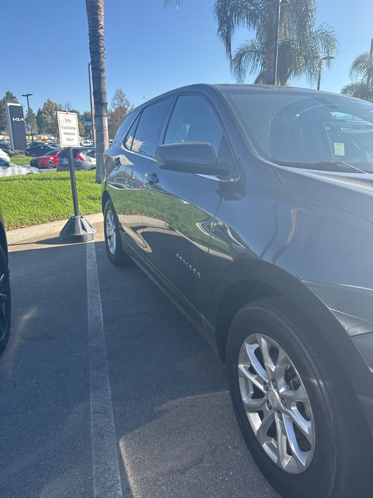 2018 Chevrolet Equinox LT photo 4