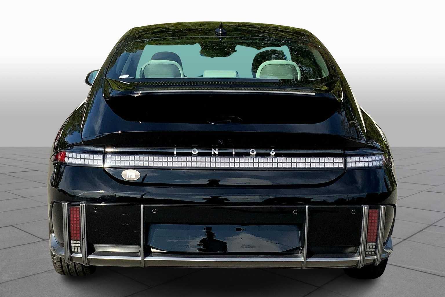 2024 Hyundai Ioniq 6 SEL photo 4