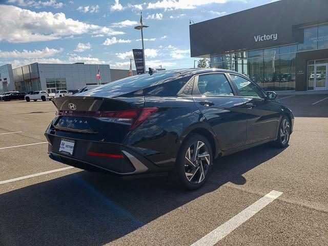 2025 Hyundai Elantra SEL Sport photo 5