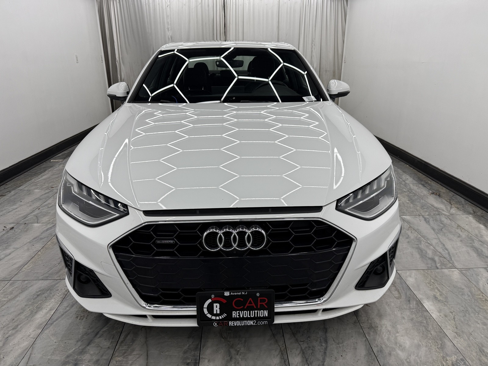 2023 Audi A4 S line Quattro Premium Plus photo 2