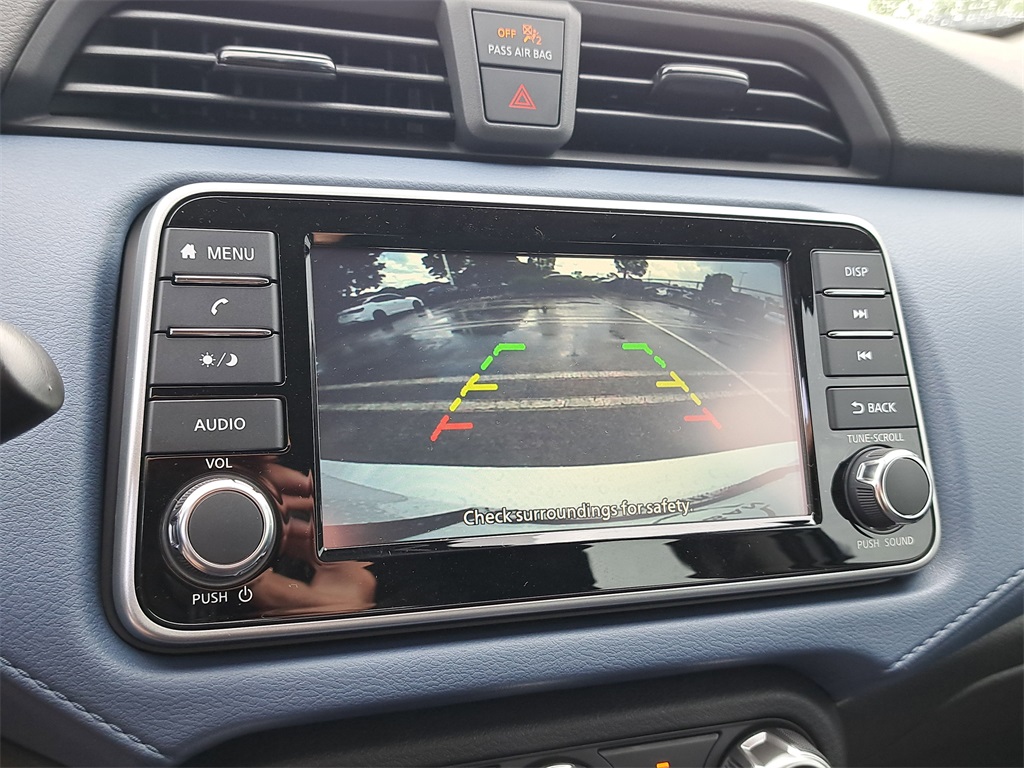 2025 Nissan Versa 1.6 SV photo 26