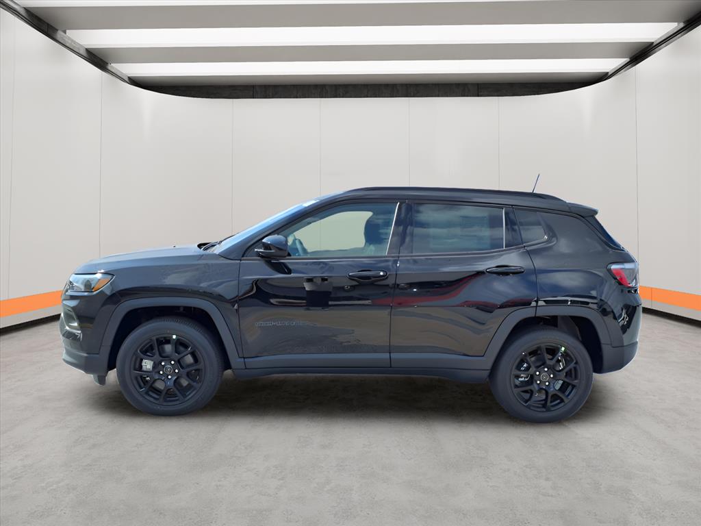 2026 Jeep Compass Latitude Altitude photo 3