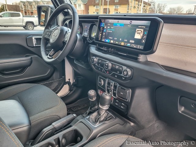 2025 JEEP WRANGLER - Image 22