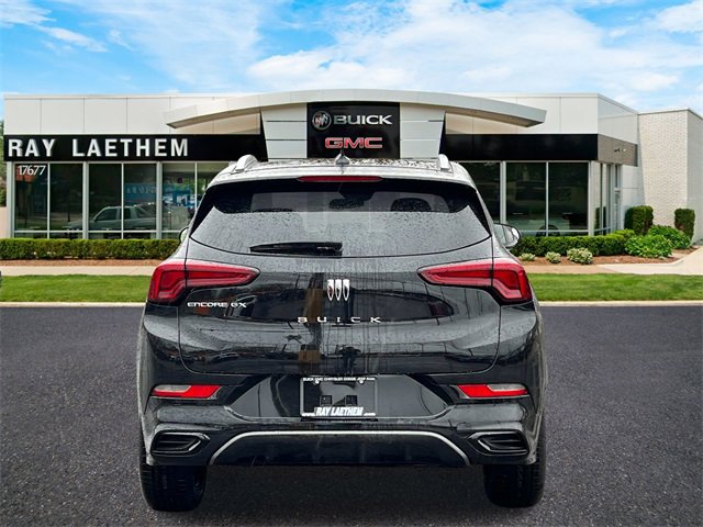 2025 Buick Encore GX Sport Touring photo 3