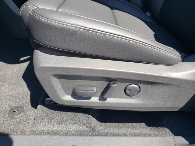 2025 Nissan Murano SV photo 21