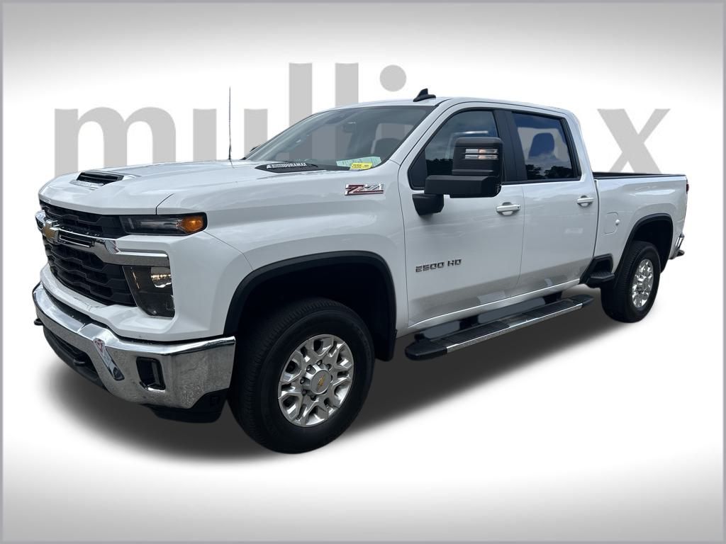 2024 Chevrolet Silverado 2500HD LT photo 4