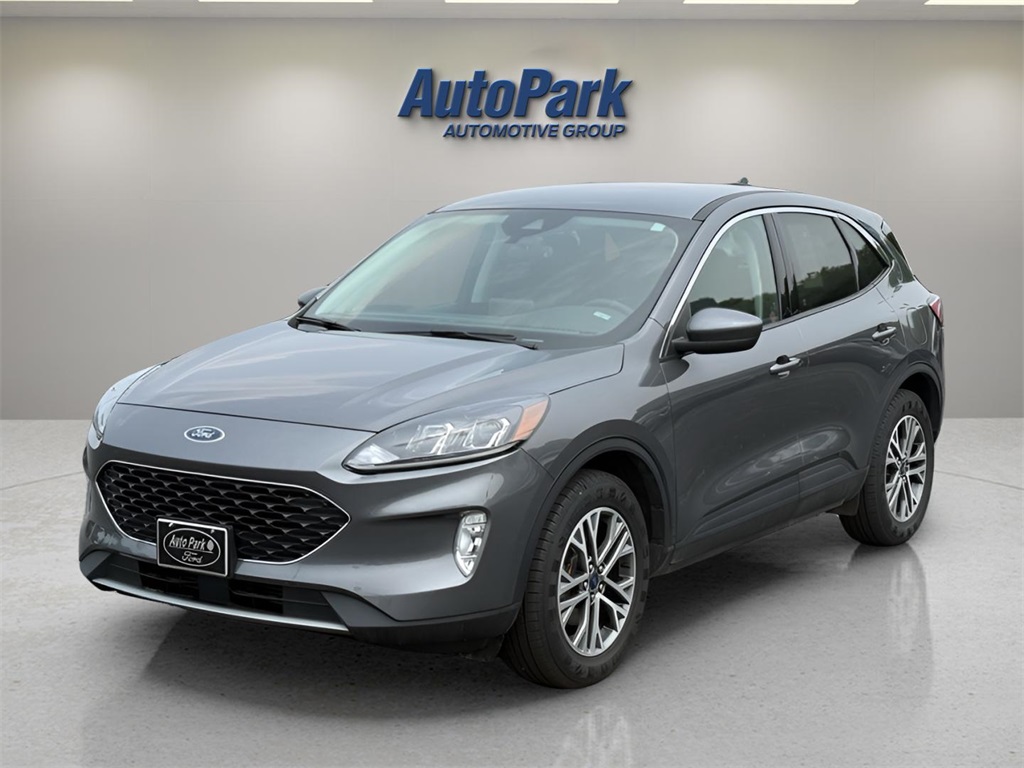 2022 Ford Escape SEL photo 3