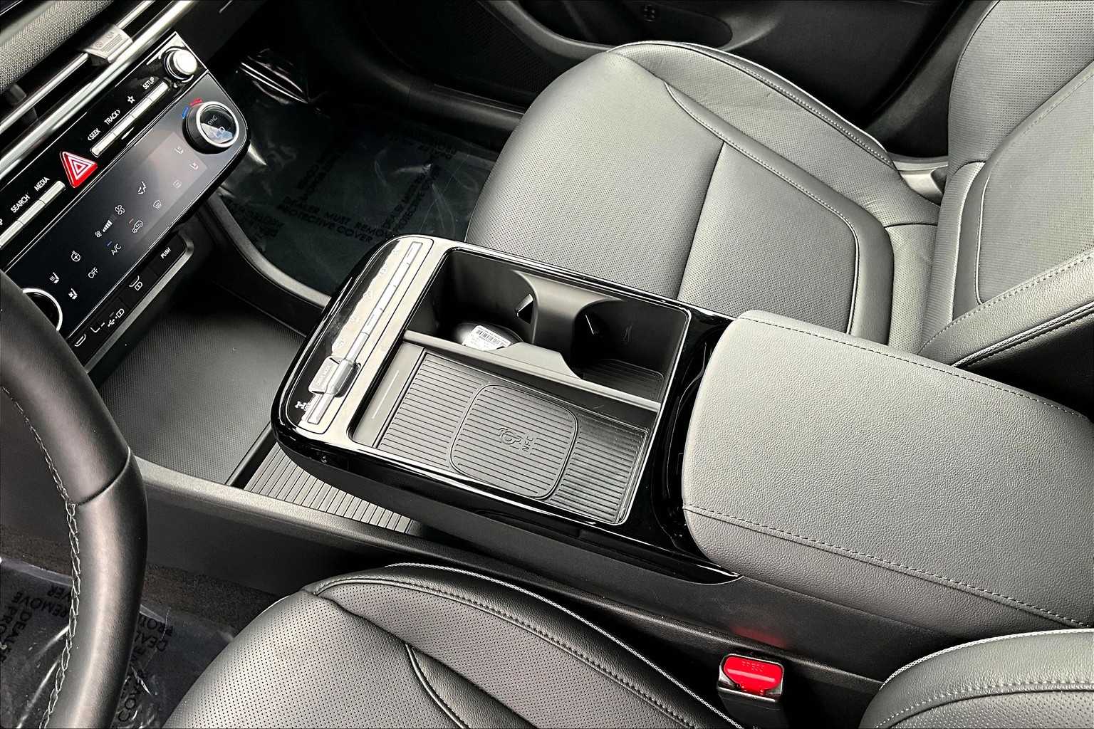 2025 Hyundai Tucson Limited photo 16