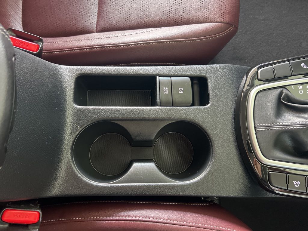 2023 Kia Seltos SX photo 22