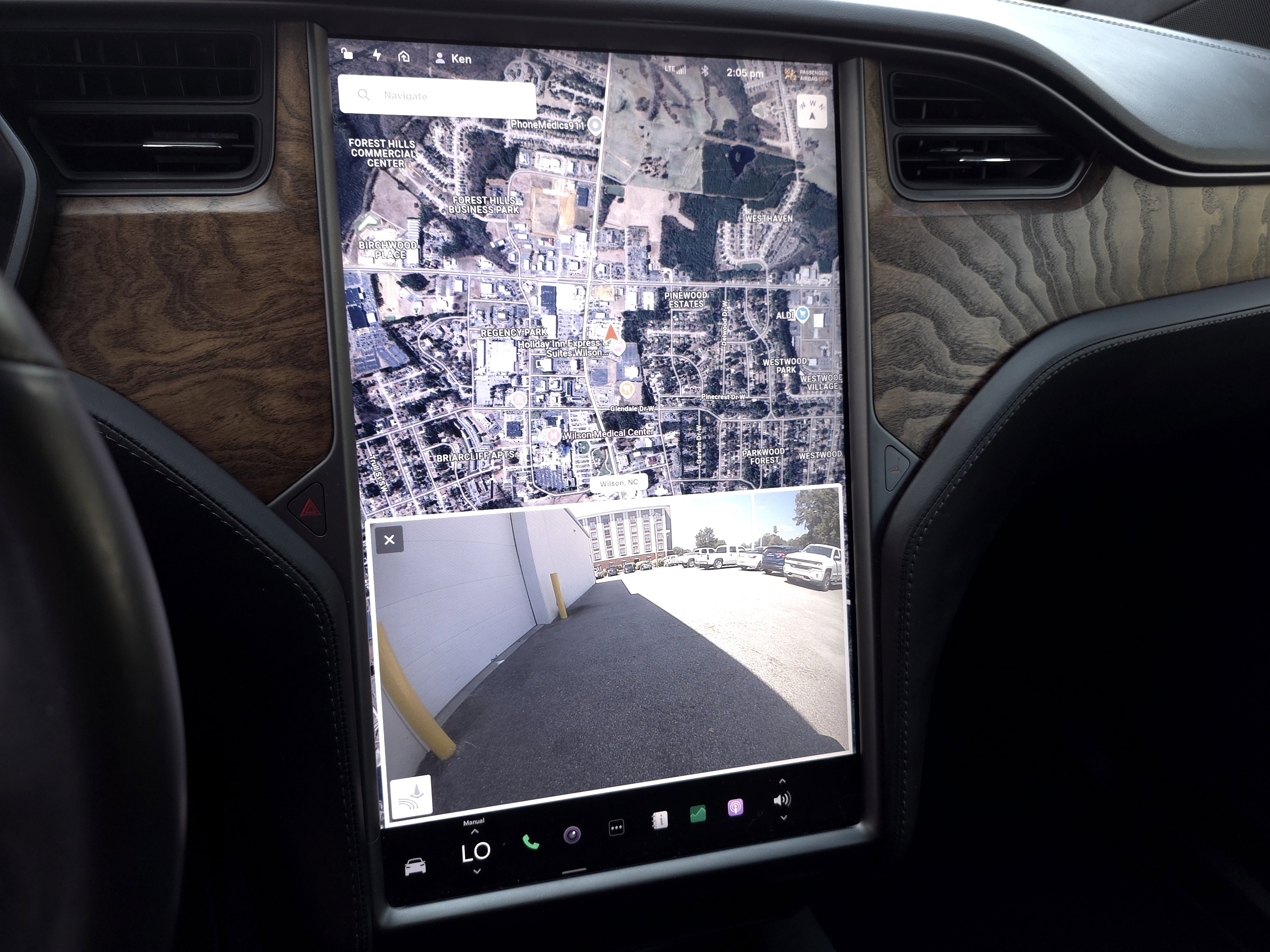2020 Tesla Model X Long Range photo 15