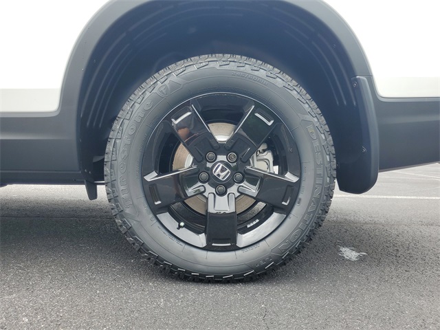 2025 Honda Ridgeline Black Edition photo 7