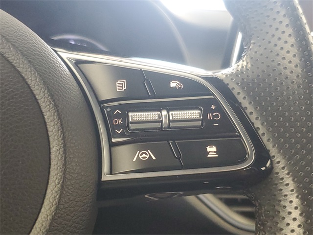 2023 Kia Forte GT-Line photo 12