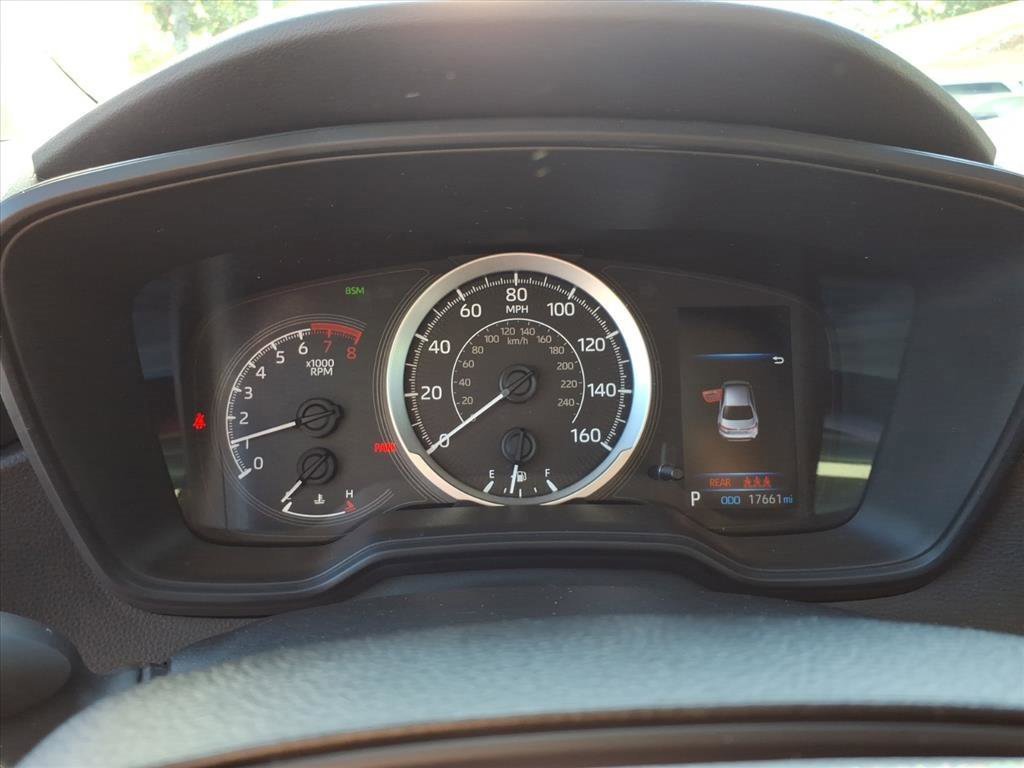 2022 Toyota Corolla LE photo 11