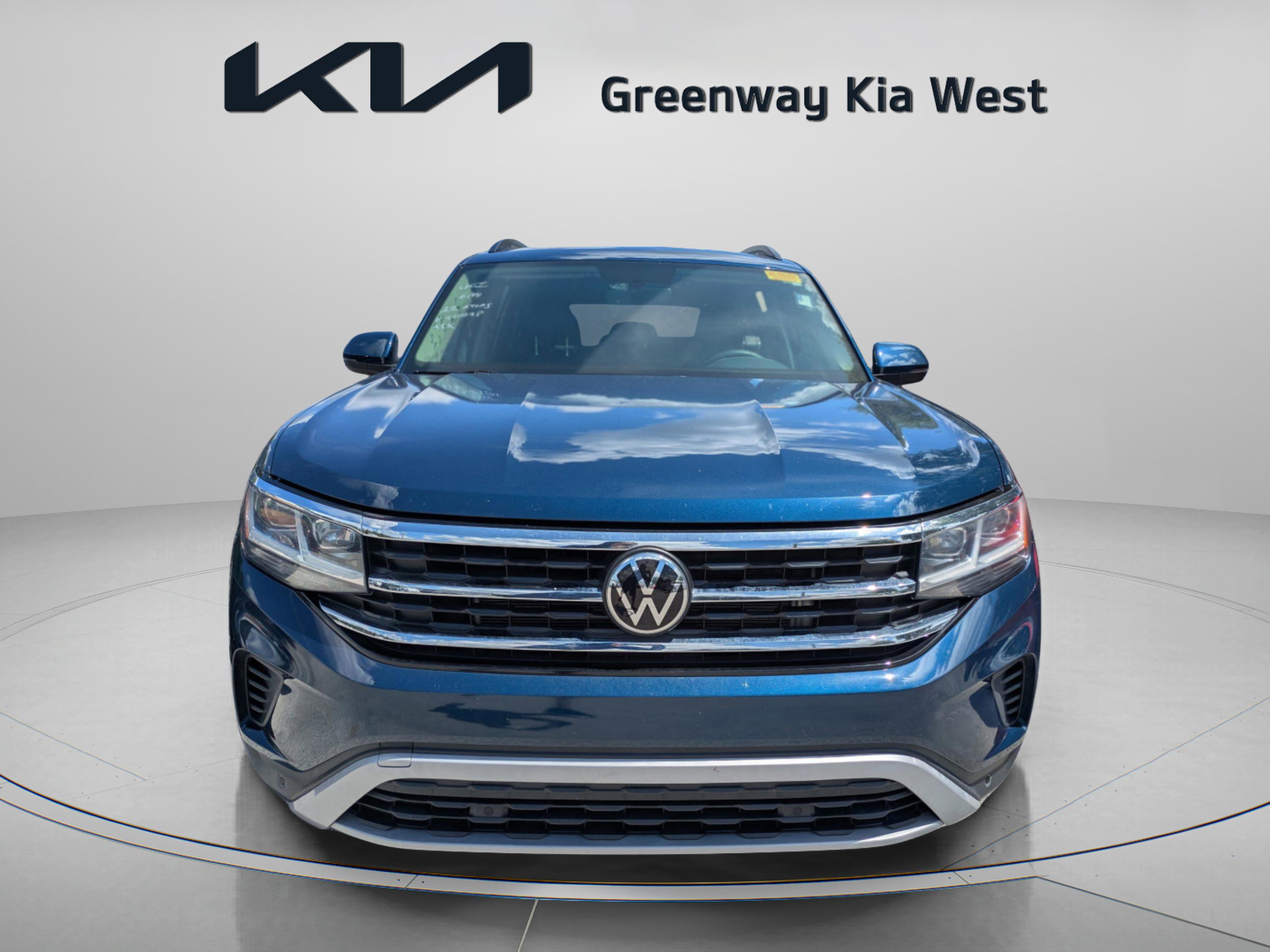 2022 Volkswagen Atlas V6 SE Technology photo 2