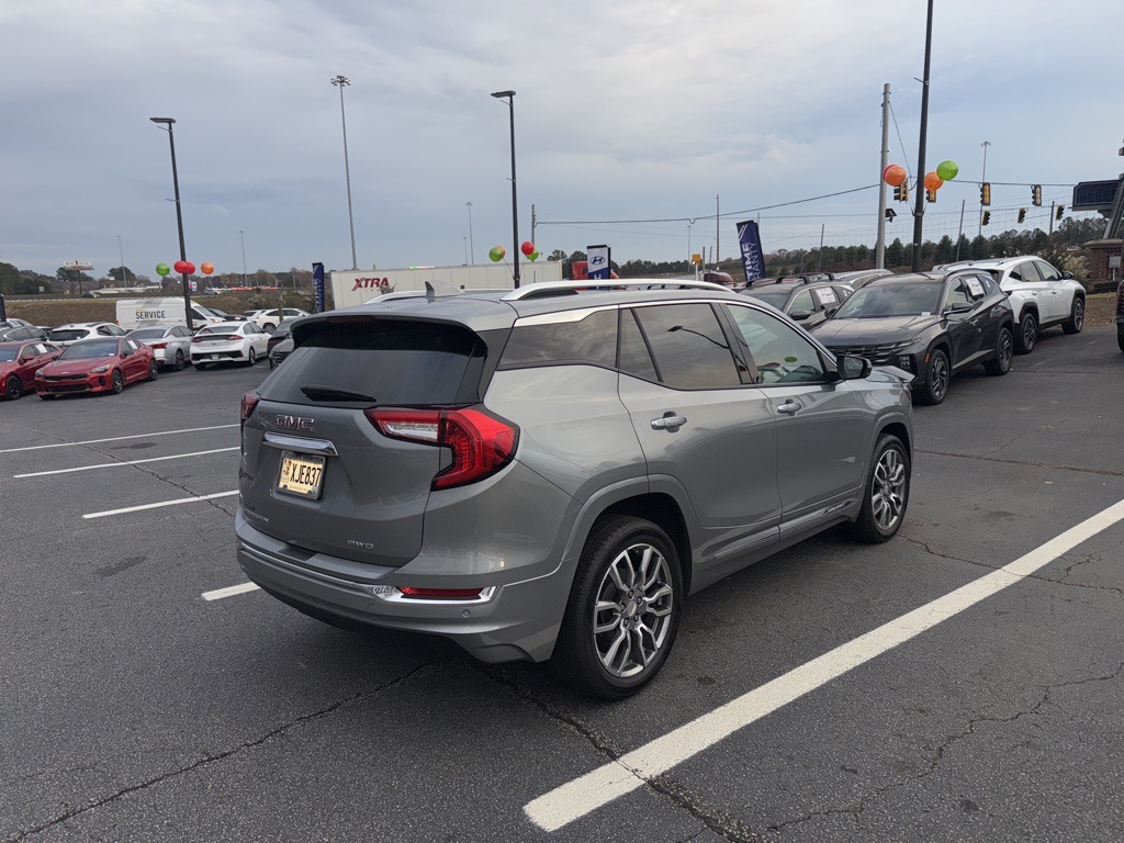 2024 Gmc Terrain Denali photo 4