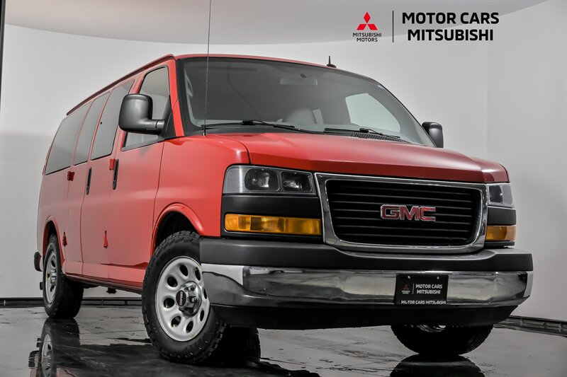 2014 GMC Savana Passenger 1LS's photo
