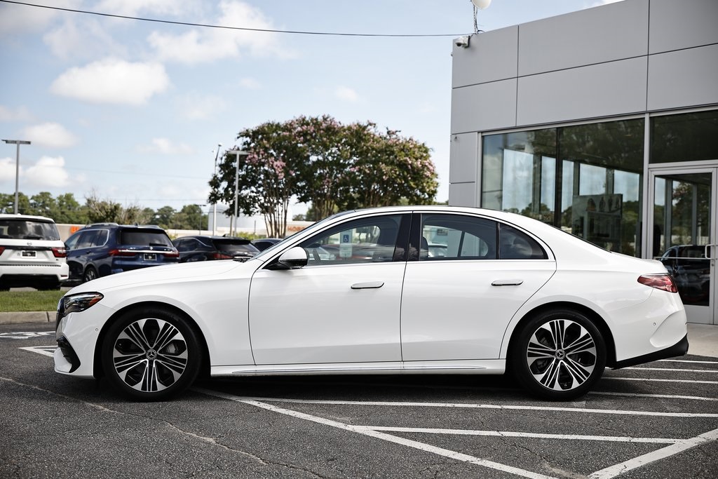2025 Mercedes Benz E 350 4MATIC photo 3