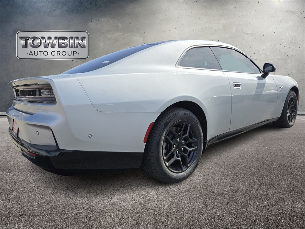 2025 Dodge Charger R/T photo 3
