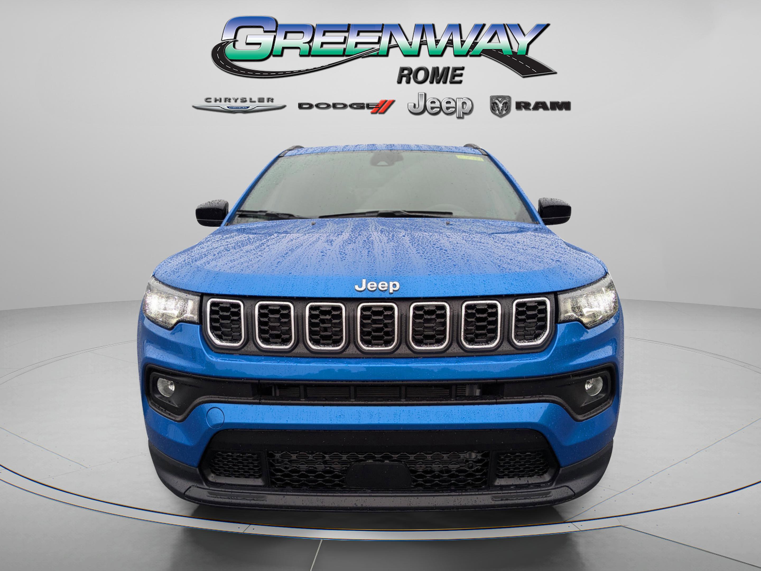 2025 Jeep Compass Latitude photo 2