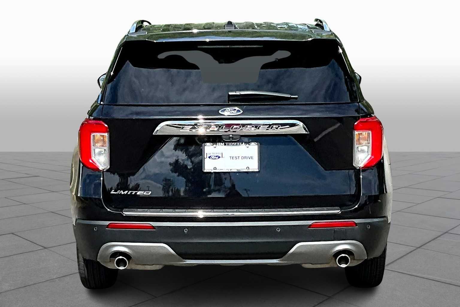 2024 Ford Explorer Limited photo 4