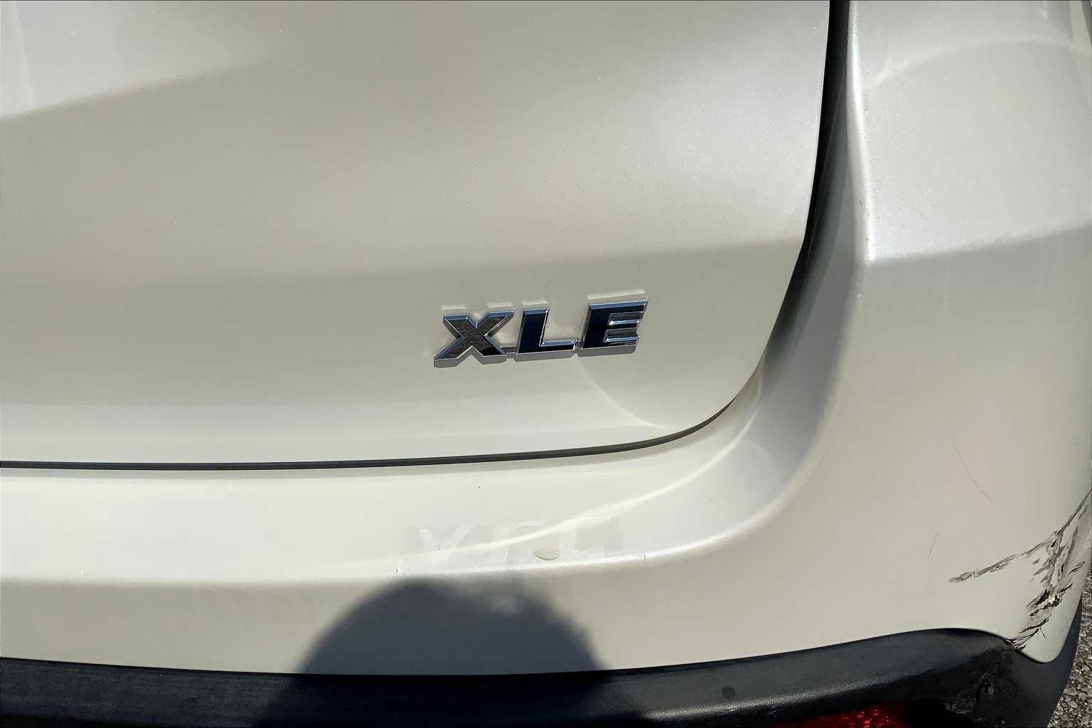 2019 Toyota Highlander XLE photo 8