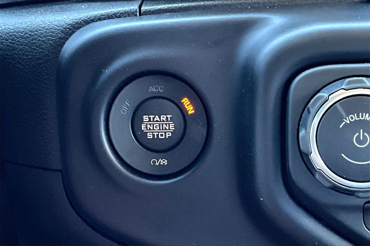 2021 Jeep Gladiator Overland photo 25