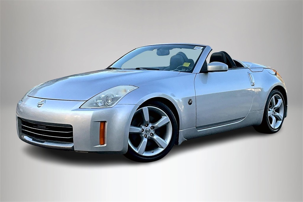 2008 Nissan 350Z Touring photo 2