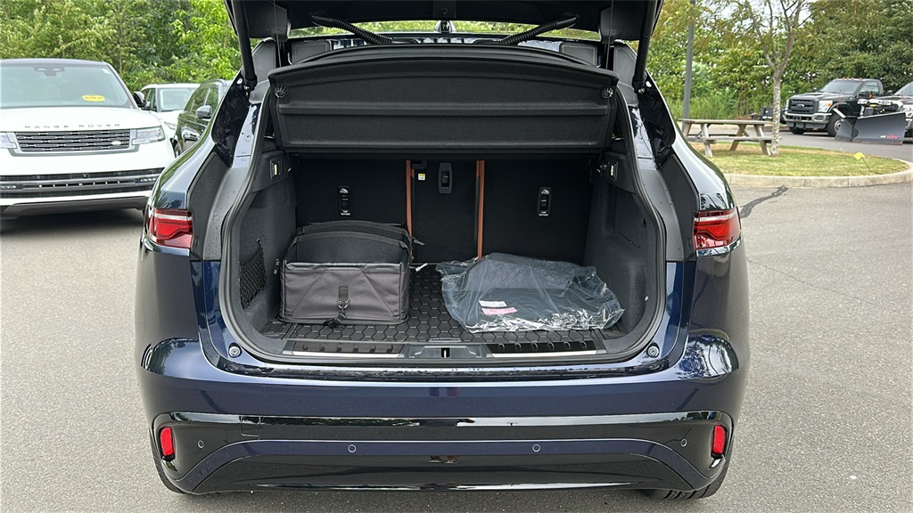 2026 Jaguar F-PACE P250 R-Dynamic S photo 27