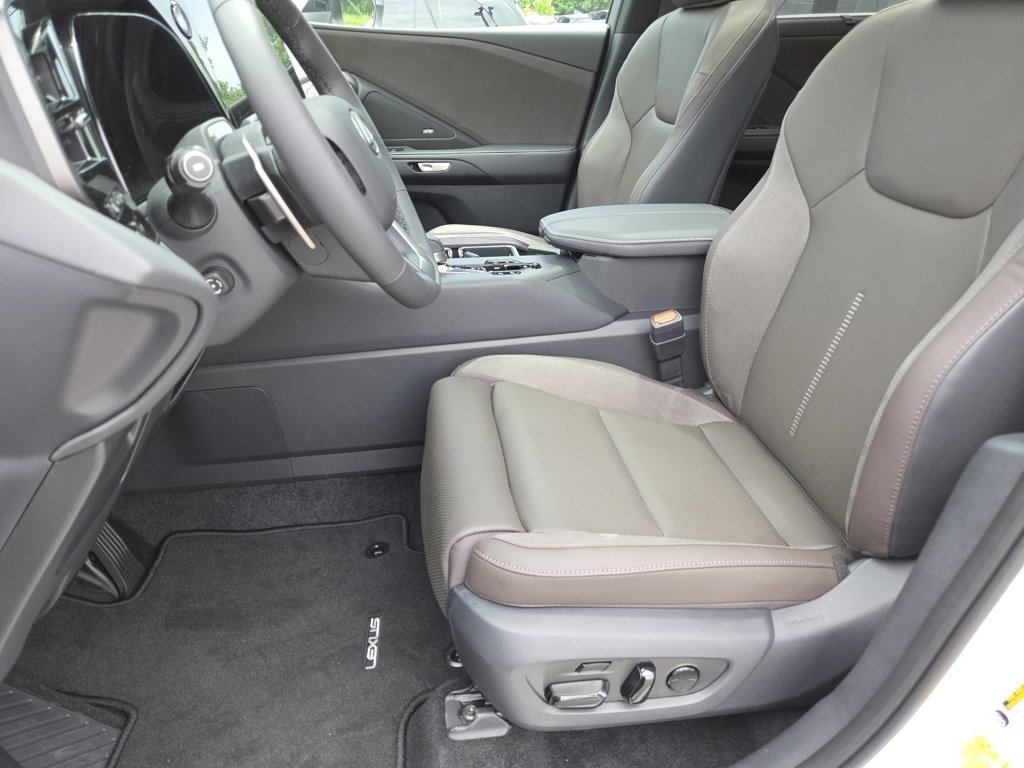 2025 Lexus TX 350 Luxury photo 3