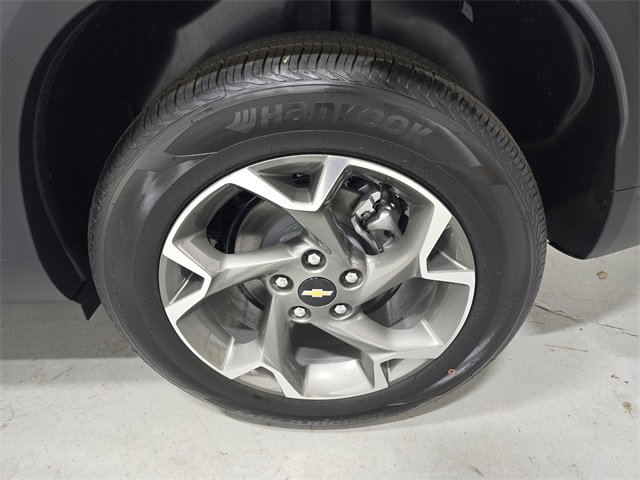 2025 Chevrolet Trax photo 30