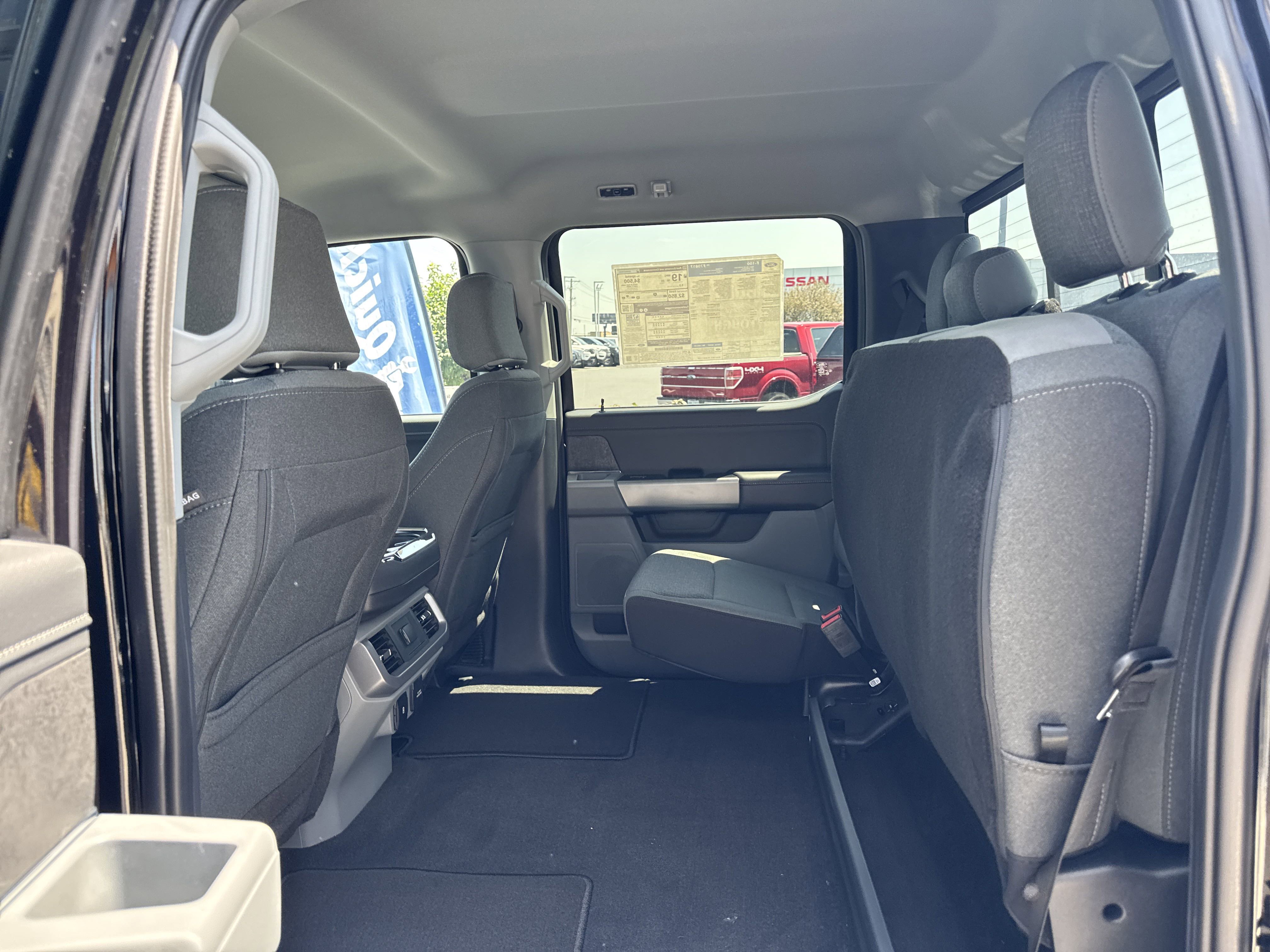 2024 Ford F-150 XLT photo 7