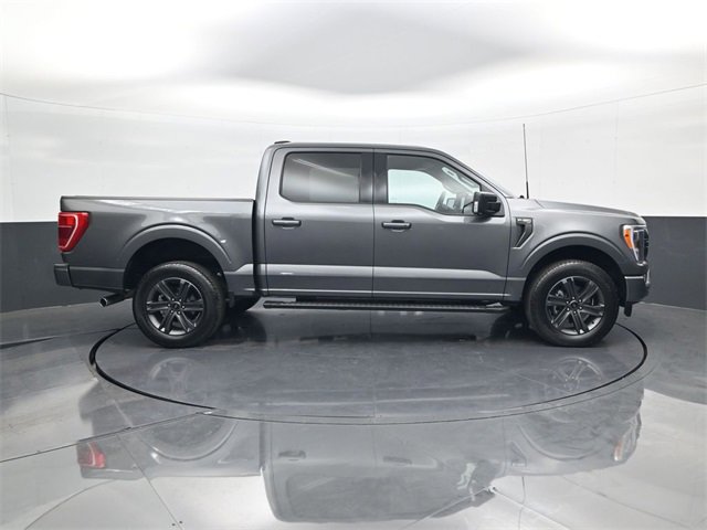 2023 Ford F-150 XLT photo 3