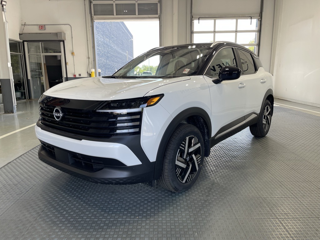 2026 Nissan Kicks SV photo 2