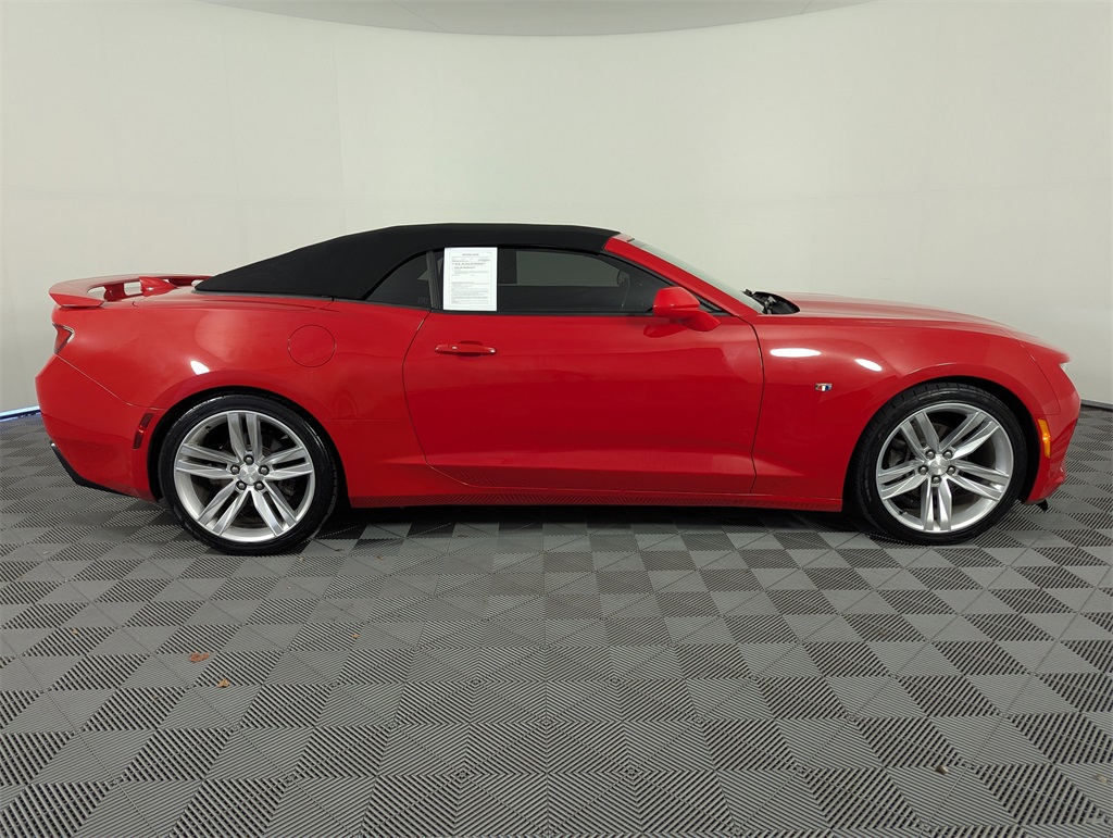 2017 Chevrolet Camaro 2LT photo 7