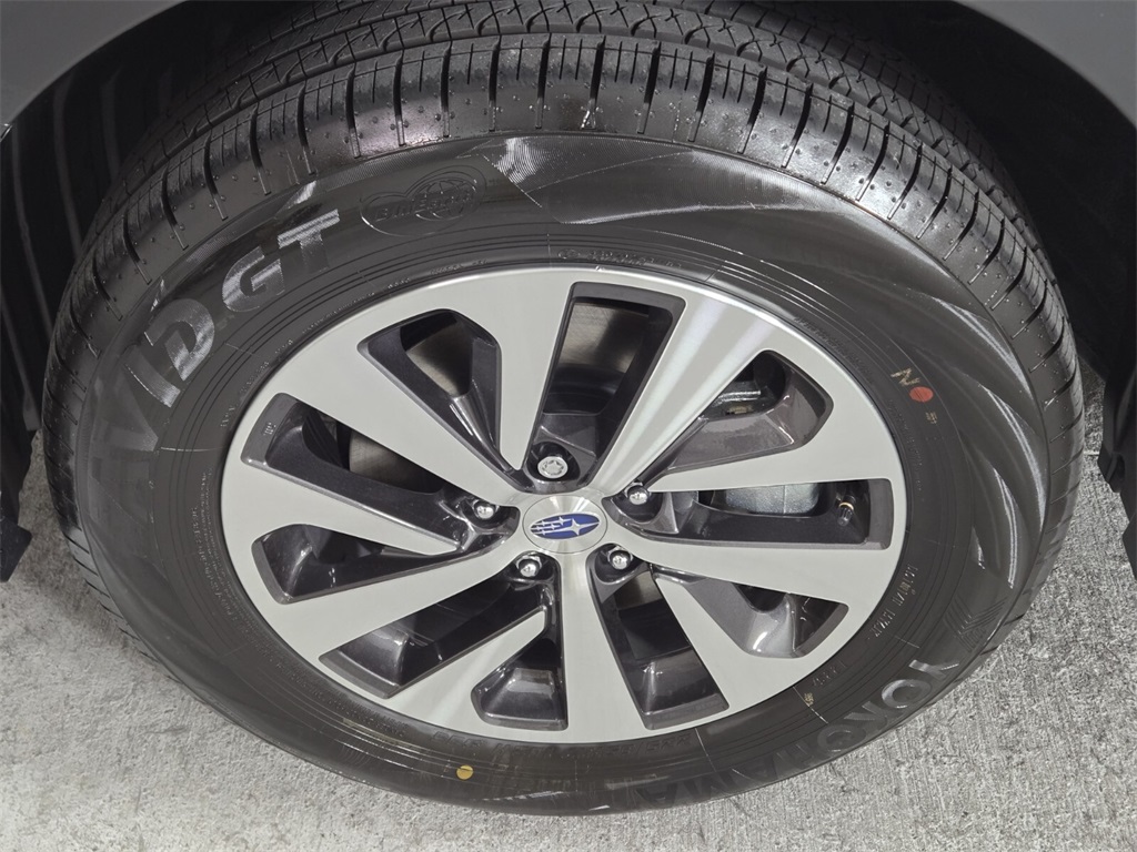 2025 Subaru Outback Premium photo 5