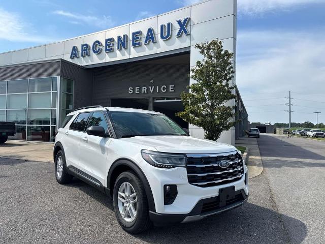 2025 Ford Explorer Active's photo