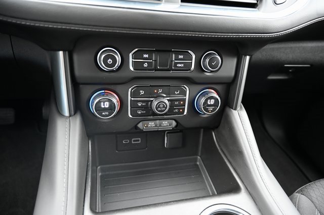 2023 Chevrolet Suburban LS photo 18
