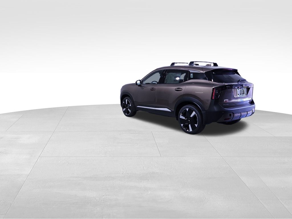 2025 Nissan Kicks SR photo 3