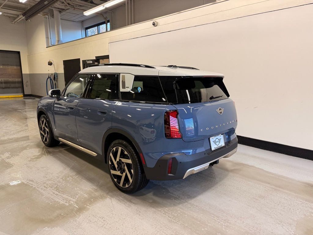 2026 Mini Countryman S ALL4 Iconic photo 3