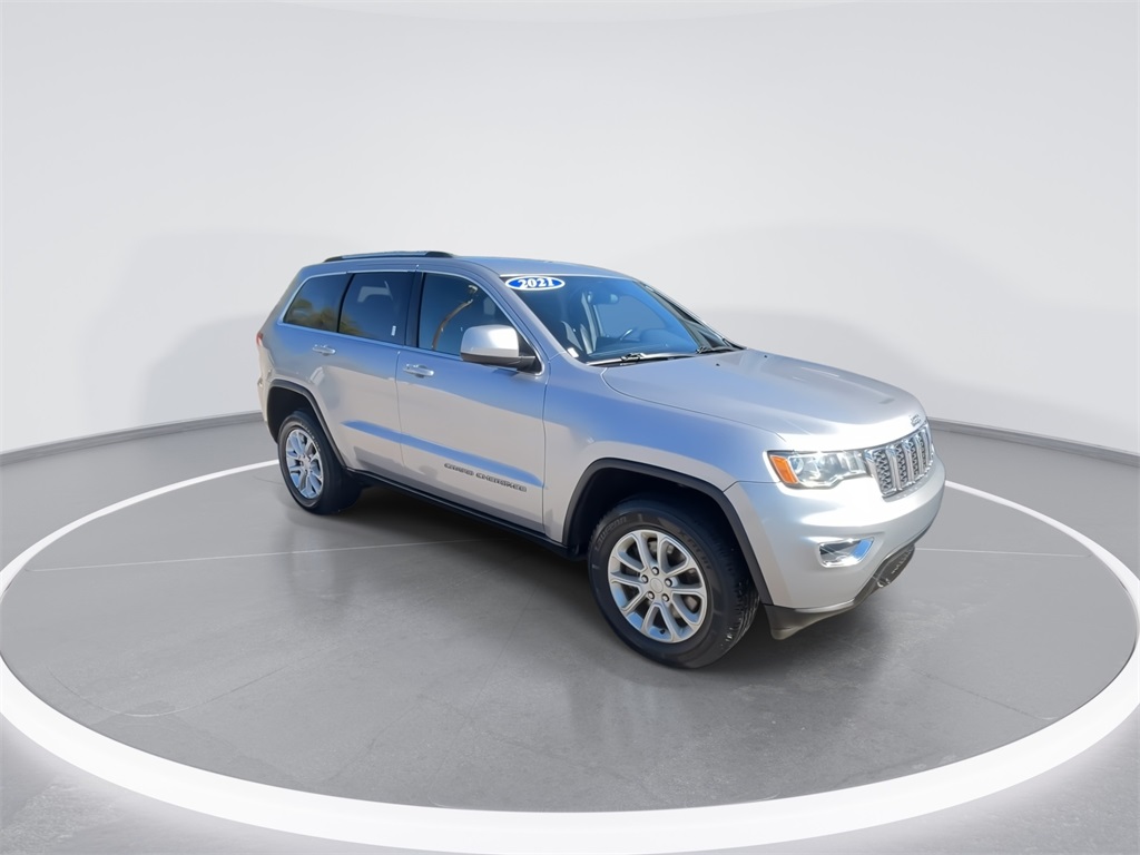 2021 Jeep Grand Cherokee Laredo E photo 2