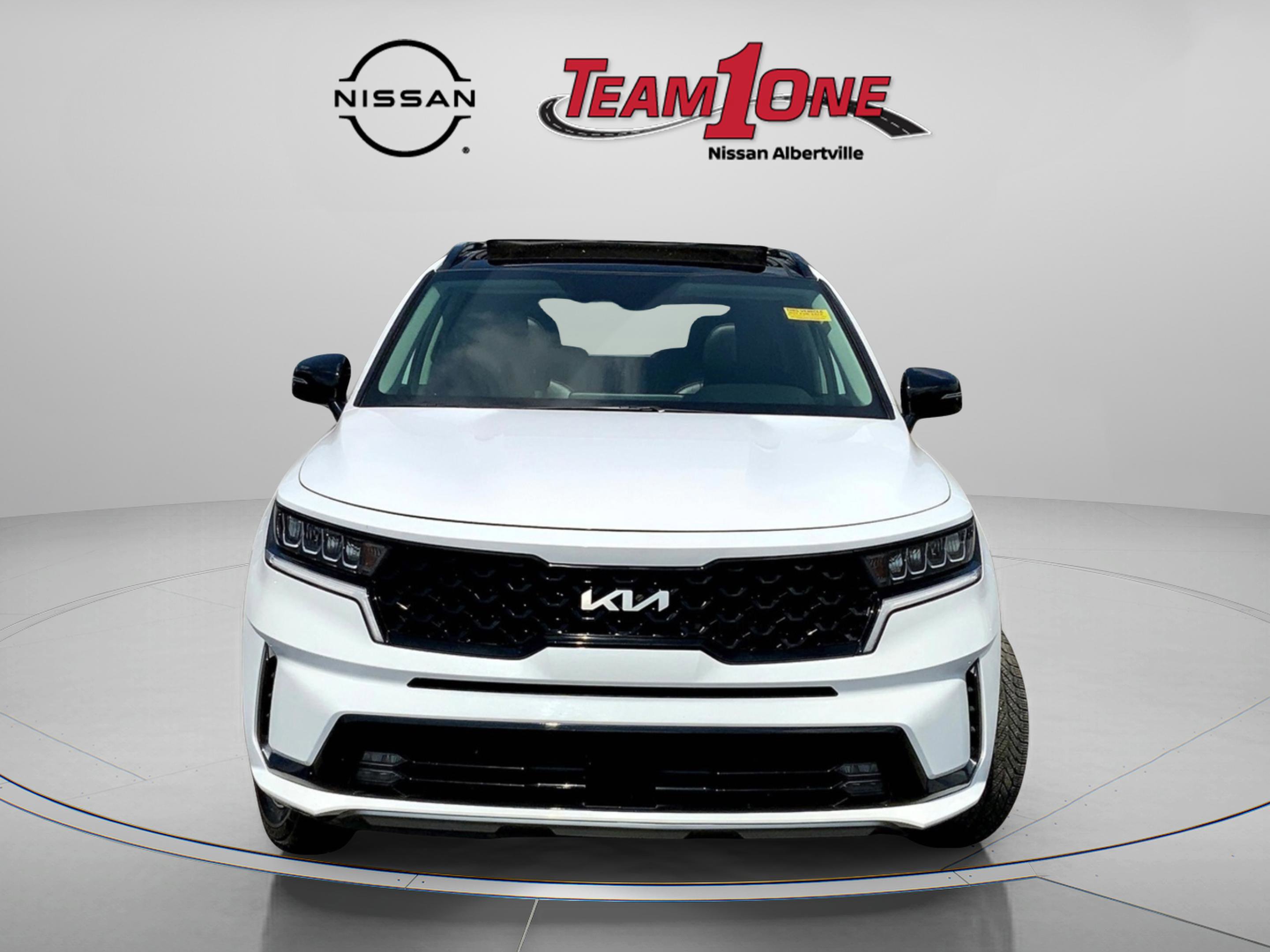 2022 Kia Sorento EX photo 2