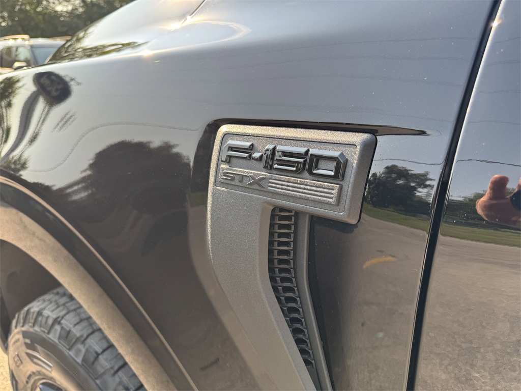 2025 Ford F-150 STX photo 16