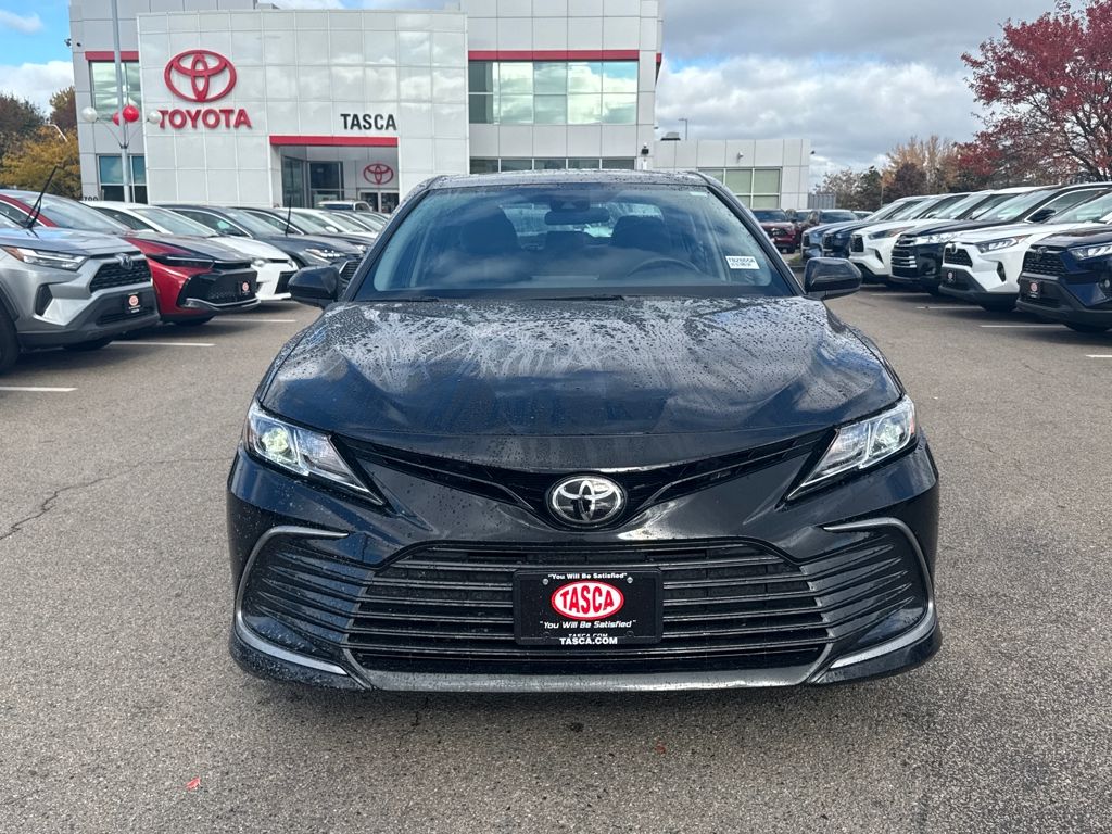 2023 Toyota Camry LE photo 2