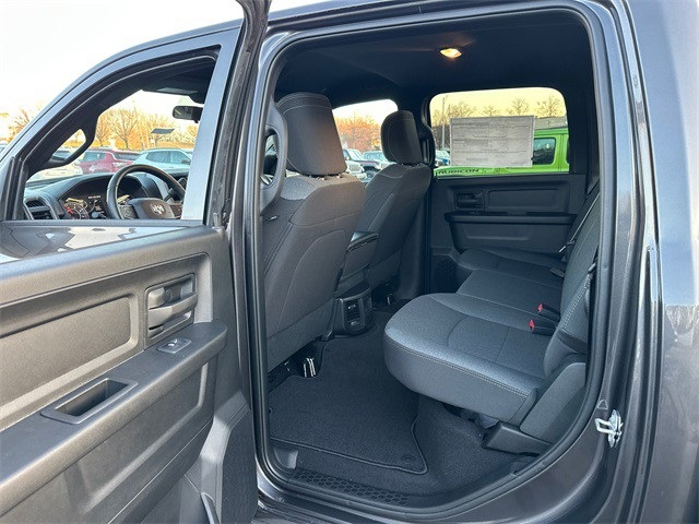 2024 Ram 2500 Tradesman photo 11