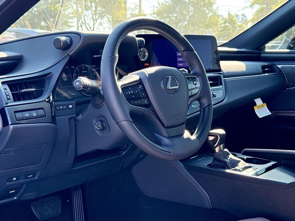 2025 Lexus ES 350 Ultra Luxury photo 25