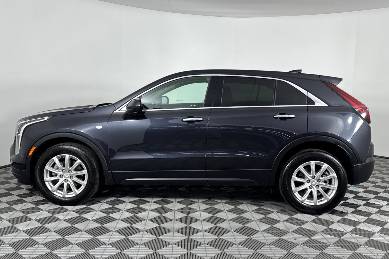 2023 Cadillac XT4 Luxury photo 6