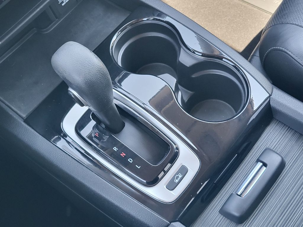 2019 Honda Ridgeline RTL-E photo 17